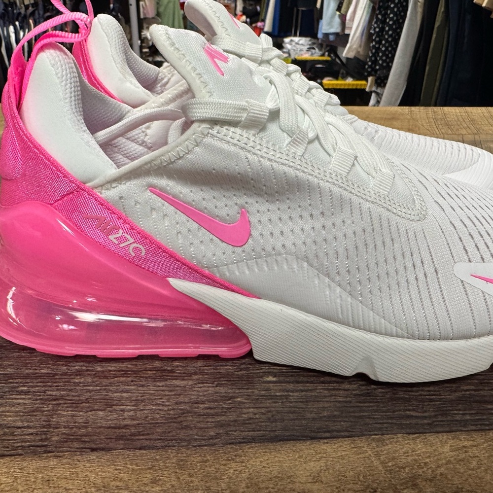 Nike Women’s Air Max 270 React in White and Pink - Picture 2 of 3